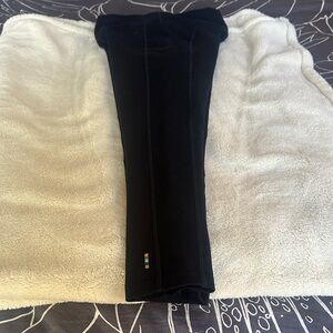 Smartwool Women’s Black Leggings with side pockets and drawstring!